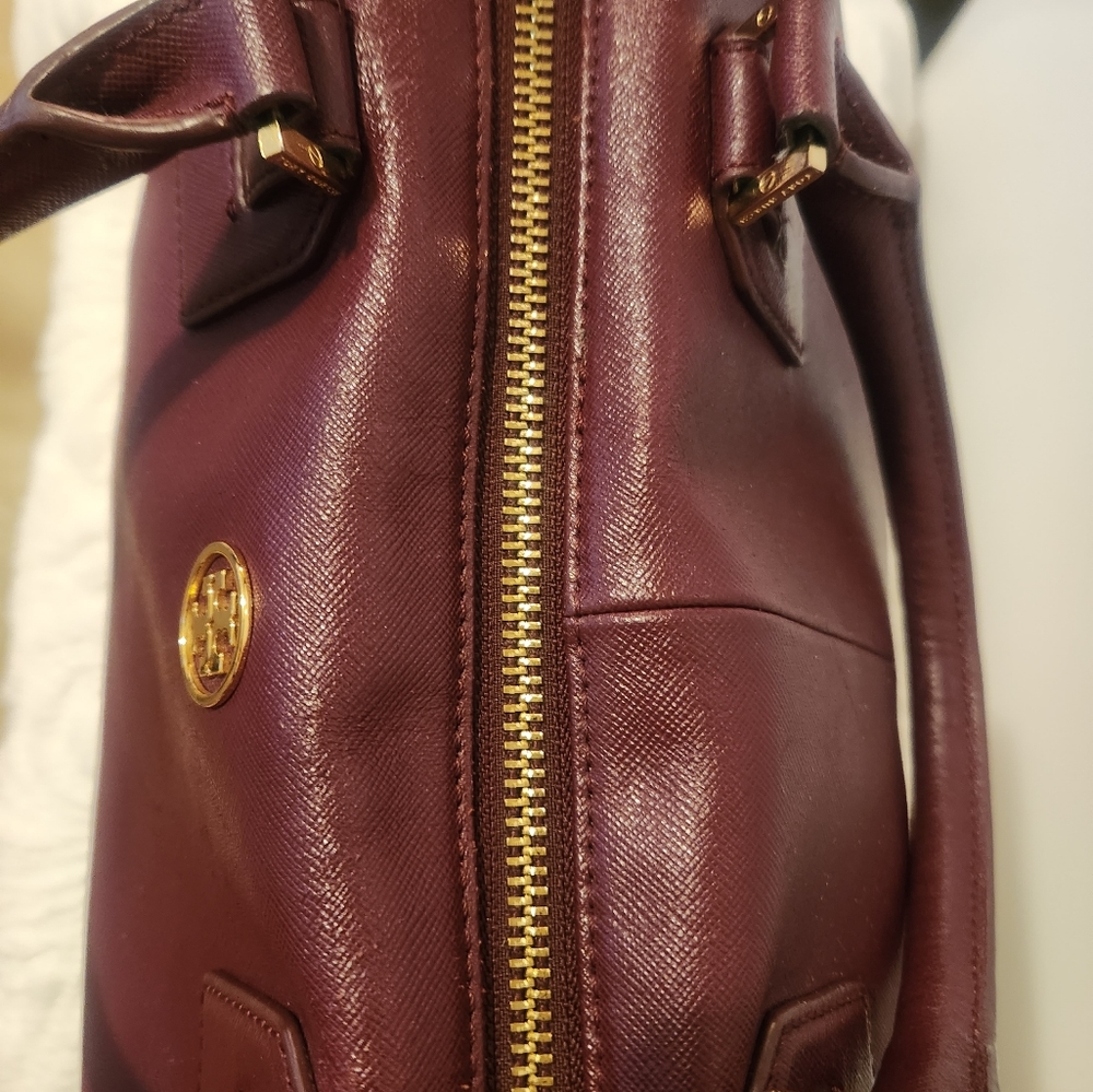 Hand Bag - Picture 8 of 16